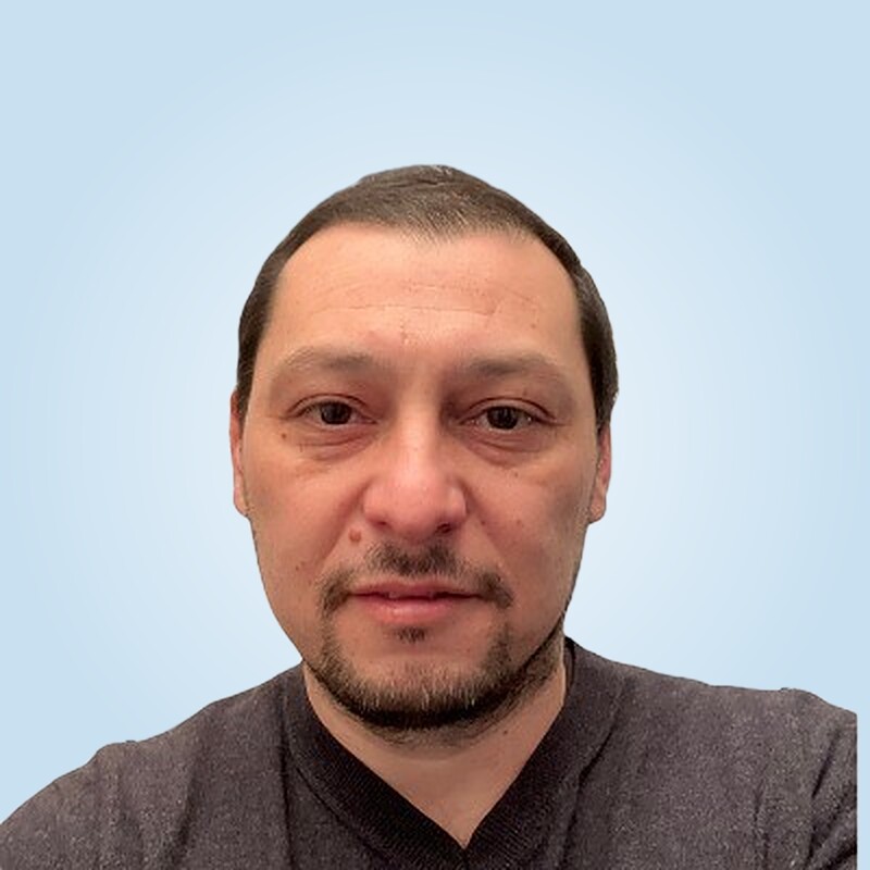 Dr. Raúl Riquelme Peña